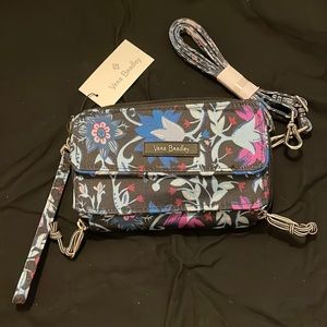 Vera Bradley- Bramble Vines - Lighten Up RFID All In One Crossbody - NWT